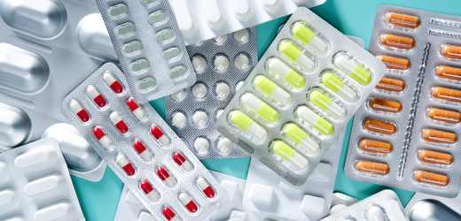 Průzkum: O zásilkový výdej léků na předpis má zájem 72 procent dospělých 
